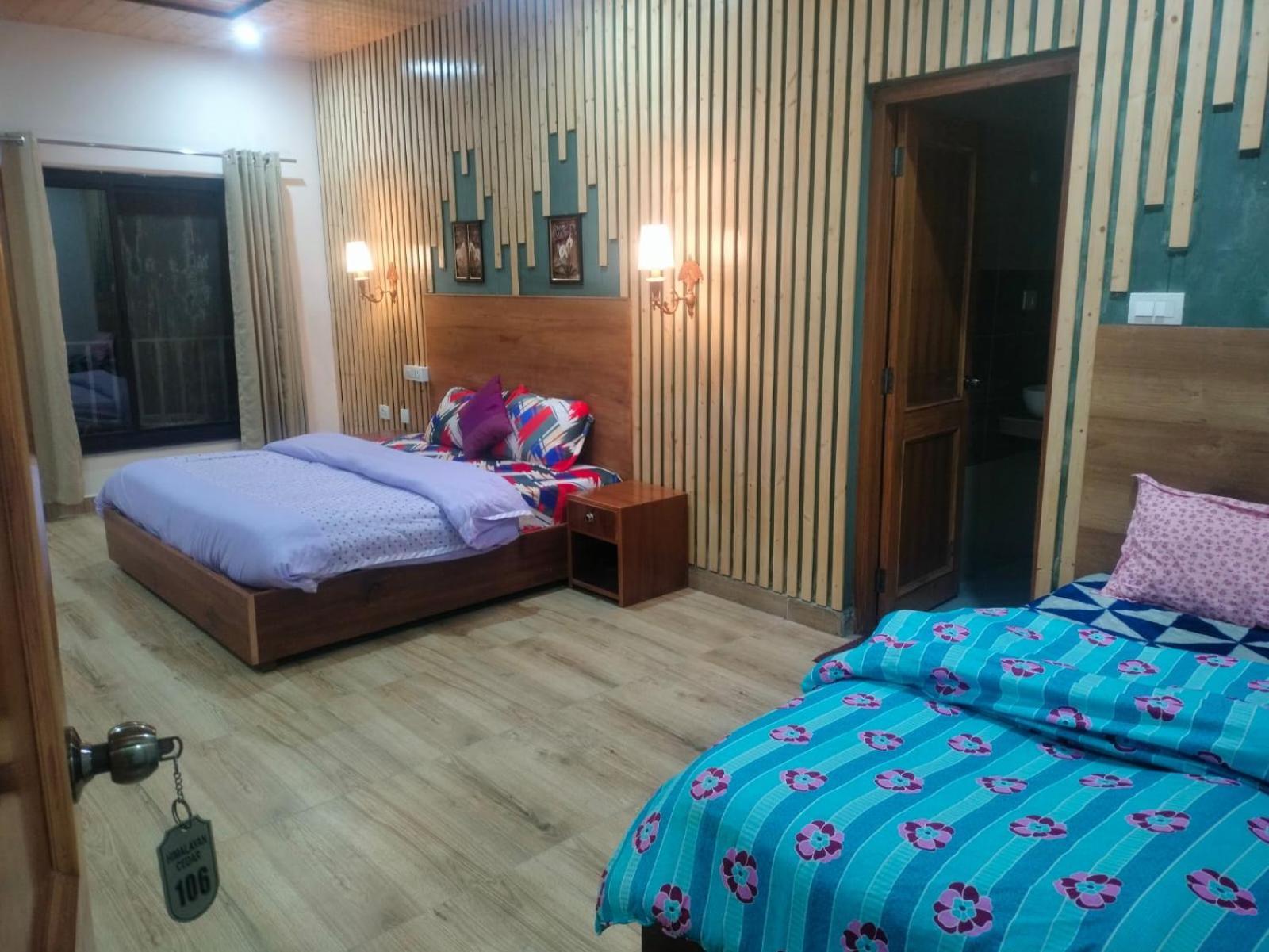 Starry Sky Hotel Joshīmath Extérieur photo